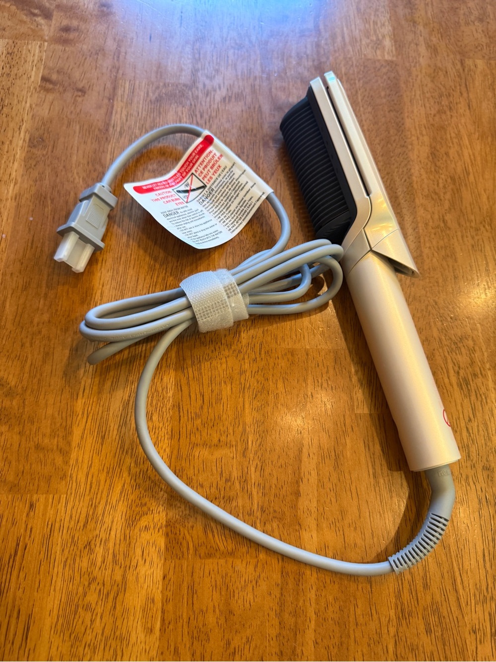 TYMO FLIPSTYLER 2-in-1 Hair Straightening Brush - Flat Iron - brand new